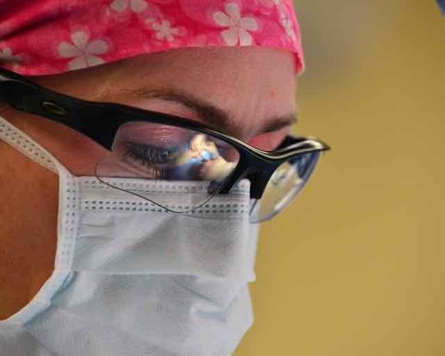 Ética, crença e vida: Dilemas da profissão médica