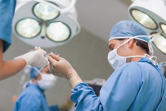 coronavírus e cirurgia: orientação é adiar cirurgias eletivas e restringir visitas