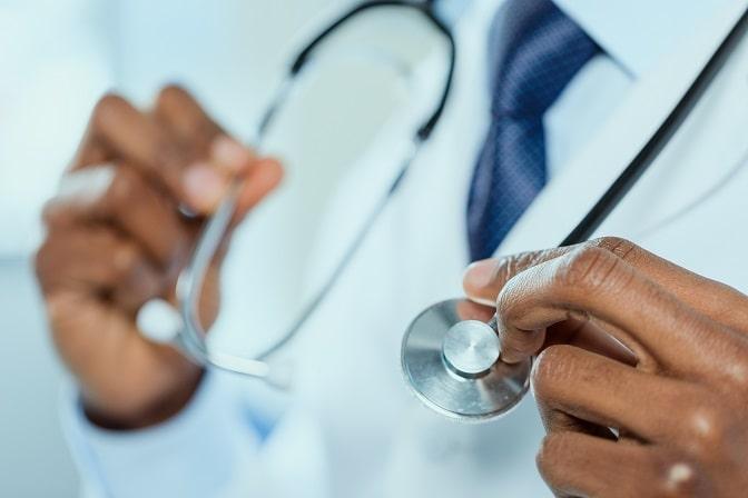 Neuropatia do olfatório cursando com anosmia associada à infecção pela Covid-19