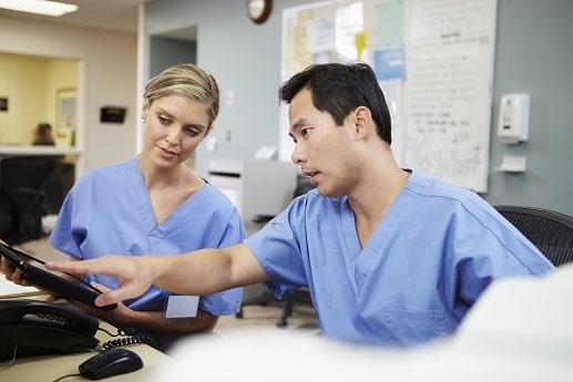 Médicos discutem sobre Gastrectomia para câncer X ressecção do omento maior