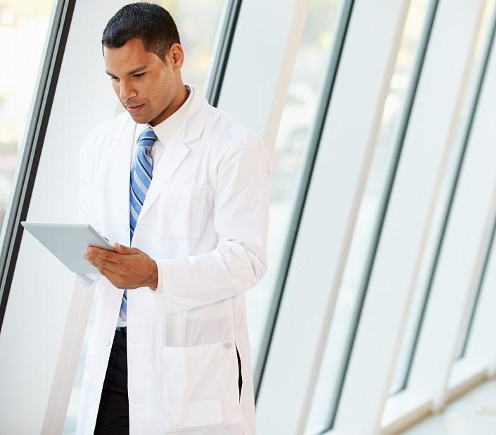 Tempo para colonoscopia na hemorragia digestiva baixa