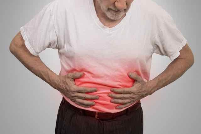 Hemorragia digestiva baixa exige decisões sobre diagnóstico, preparo, momento da colonoscopia e técnicas endoscópicas conforme o perfil clínico