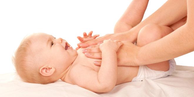 Dia das Mães - massagem aumenta interação entre mãe e bebê