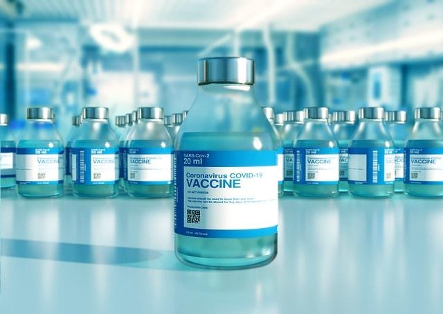 Como a vacina da Pfizer contra Covid-19 se comporta em pacientes com doenças reumáticas?