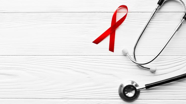 O uso de inibidores de integrase e progressão de aterosclerose subclínica