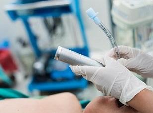 Traqueostomia percutânea precoce em pacientes com Covid-19