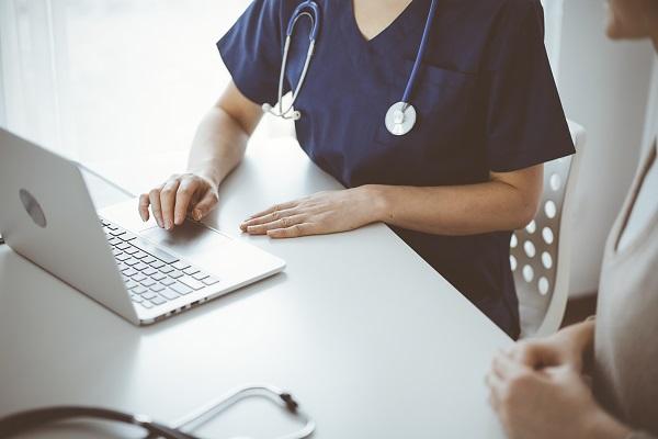 médicos usando e-sus aps